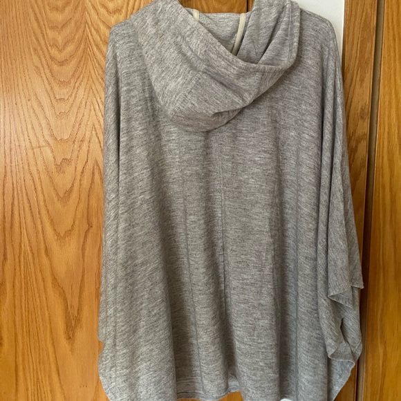 Fall Poncho - Picture 2 of 5